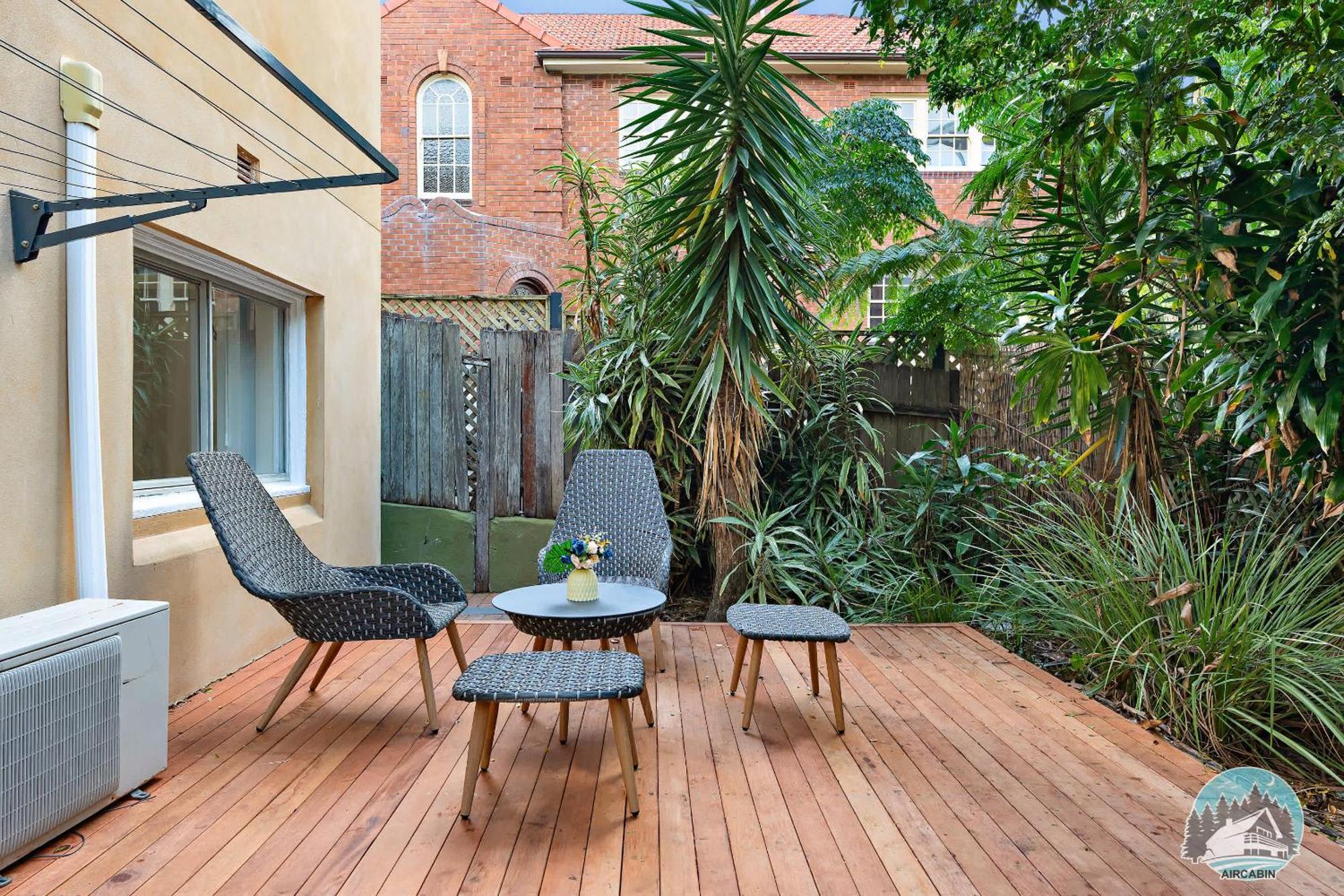 Manly Beachside 2-bed In Spacious House Apartment *